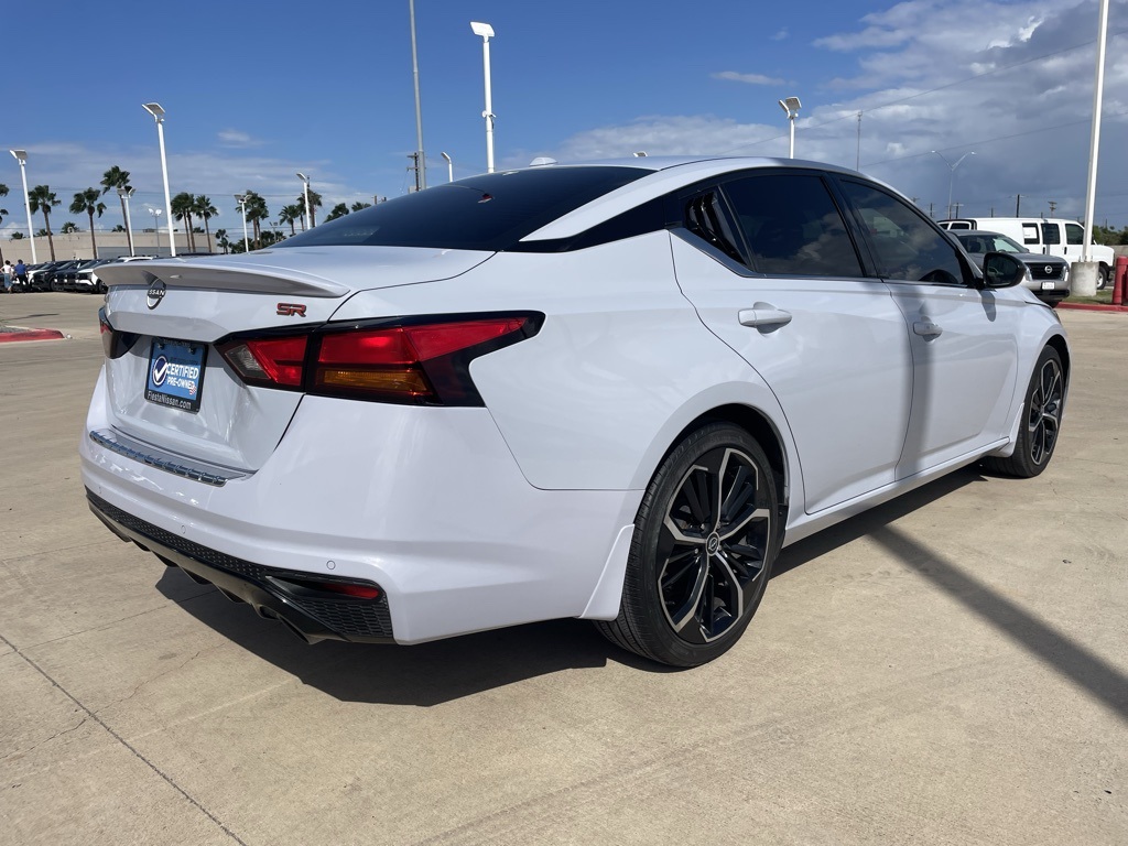 2023 Nissan Altima 2.5 SR photo 3