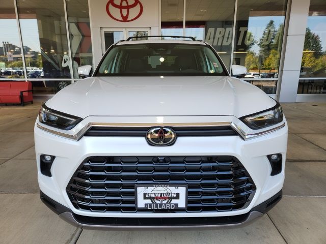 2025 Toyota Grand Highlander Limited AWD photo 5
