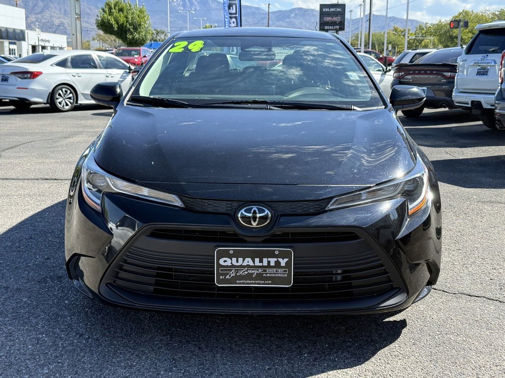 2024 Toyota Corolla LE photo 2