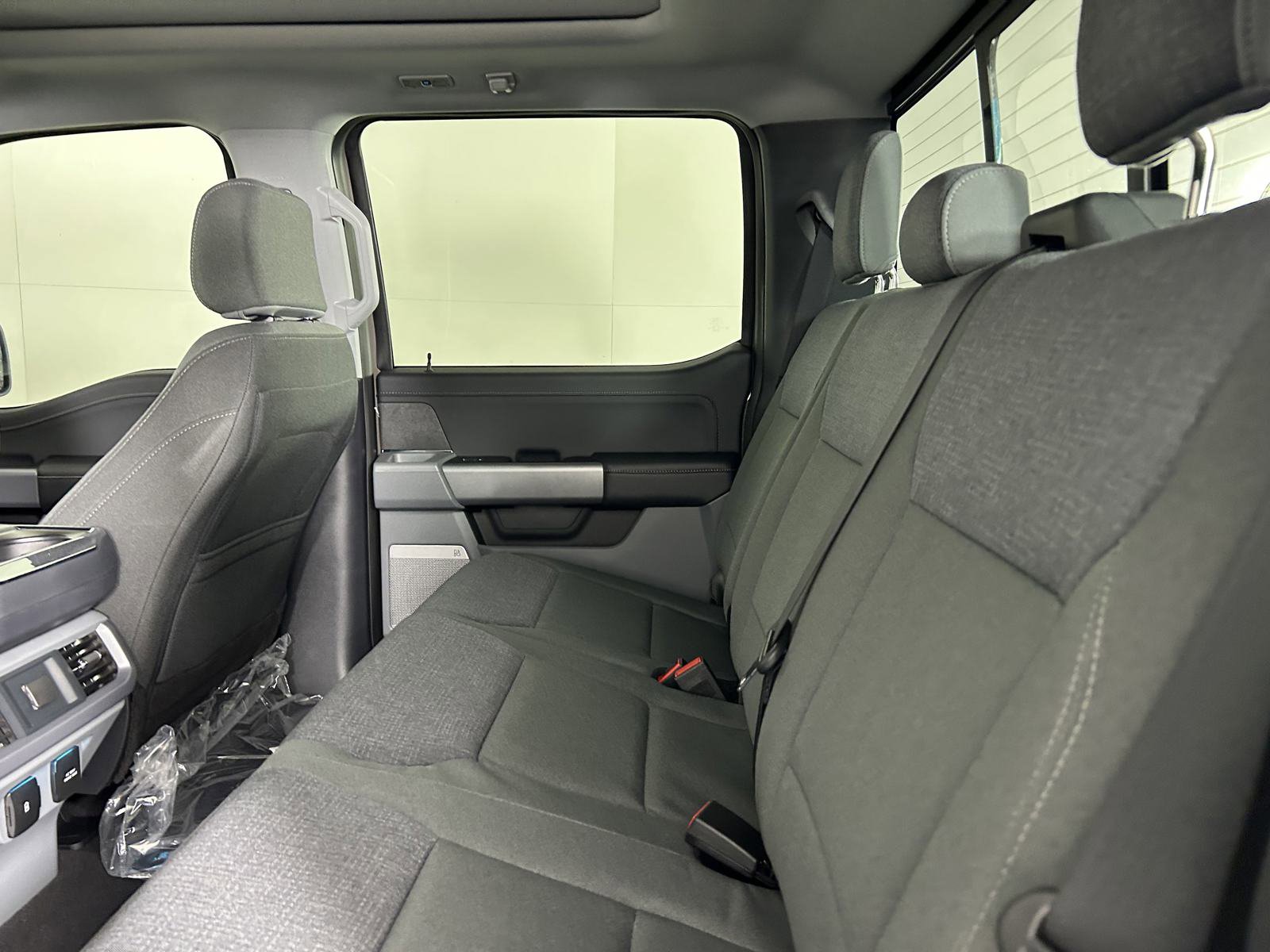 2025 Ford F-150 XLT photo 16