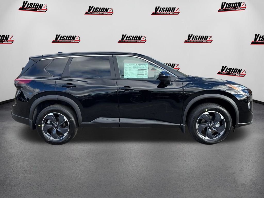 2026 Nissan Rogue SV photo 4