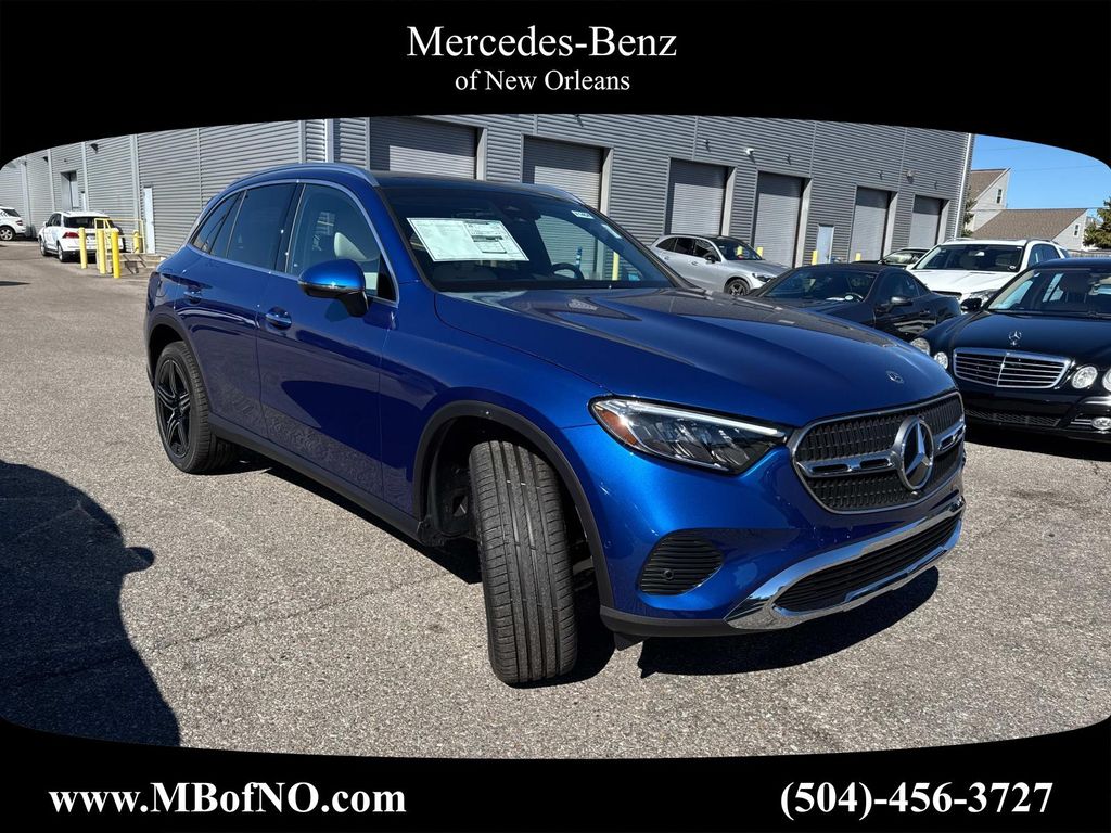 2026 Mercedes-Benz GLC Base's photo