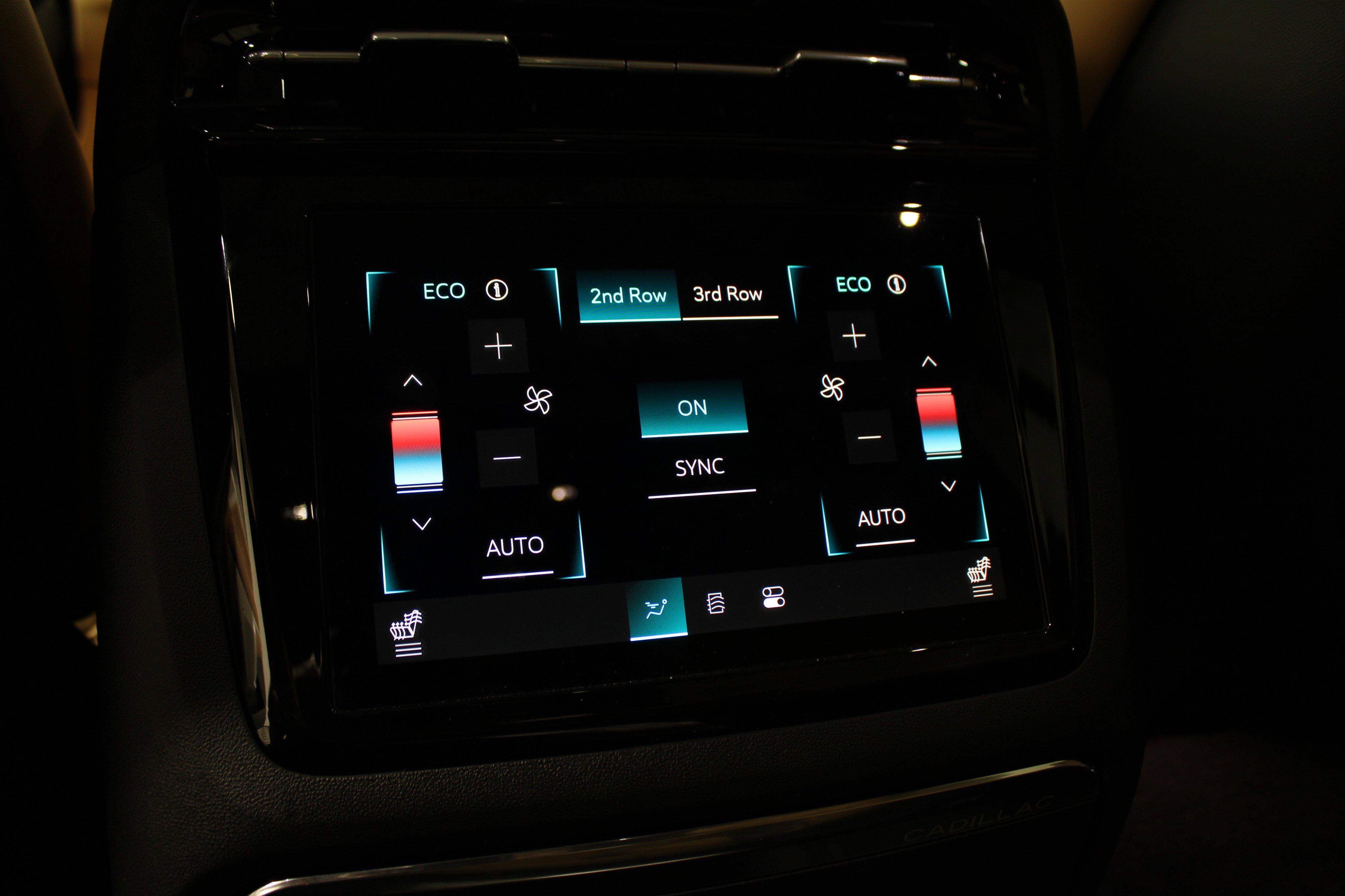 2025 Cadillac Escalade IQ Luxury photo 27