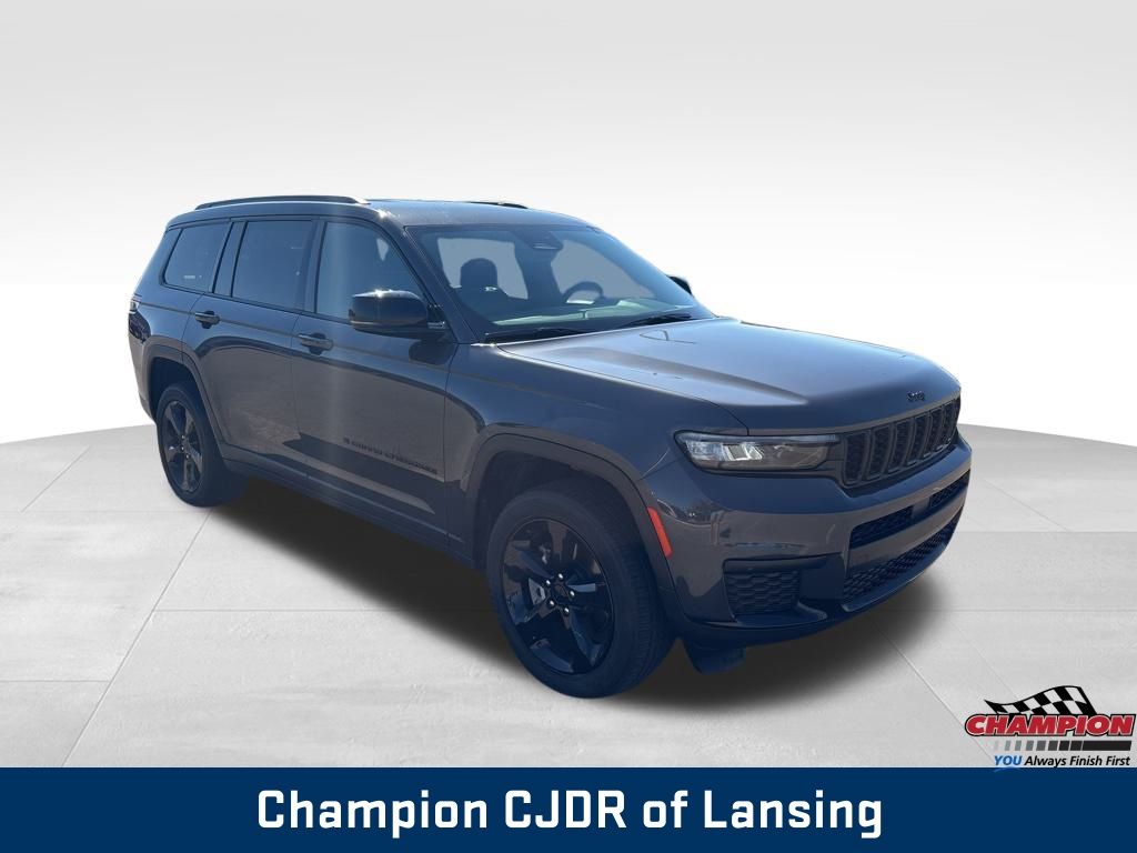 2022 Jeep Grand Cherokee Altitude photo 11