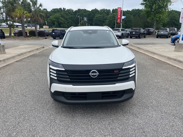 2025 Nissan Kicks SR photo 2