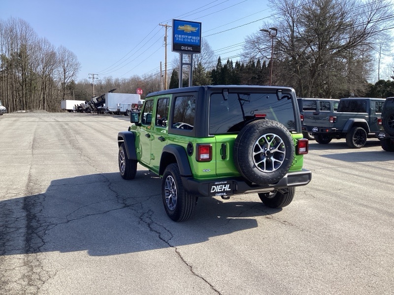 2025 Jeep Wrangler Sport S photo 4