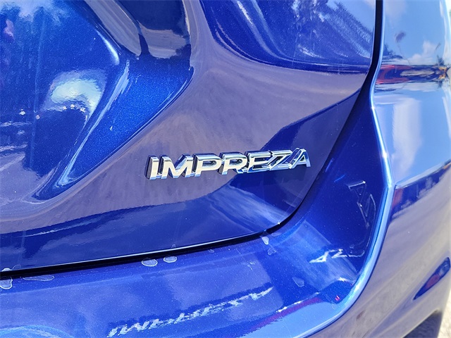 2025 Subaru Impreza Base photo 4