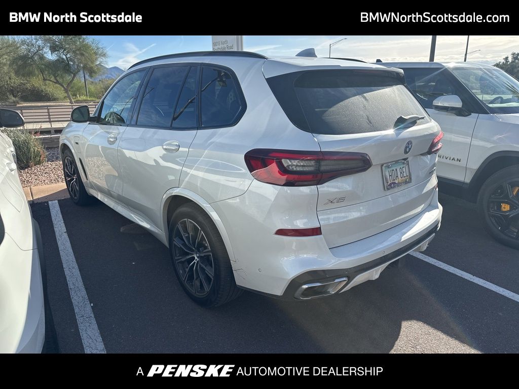 2023 BMW X5 45e's photo