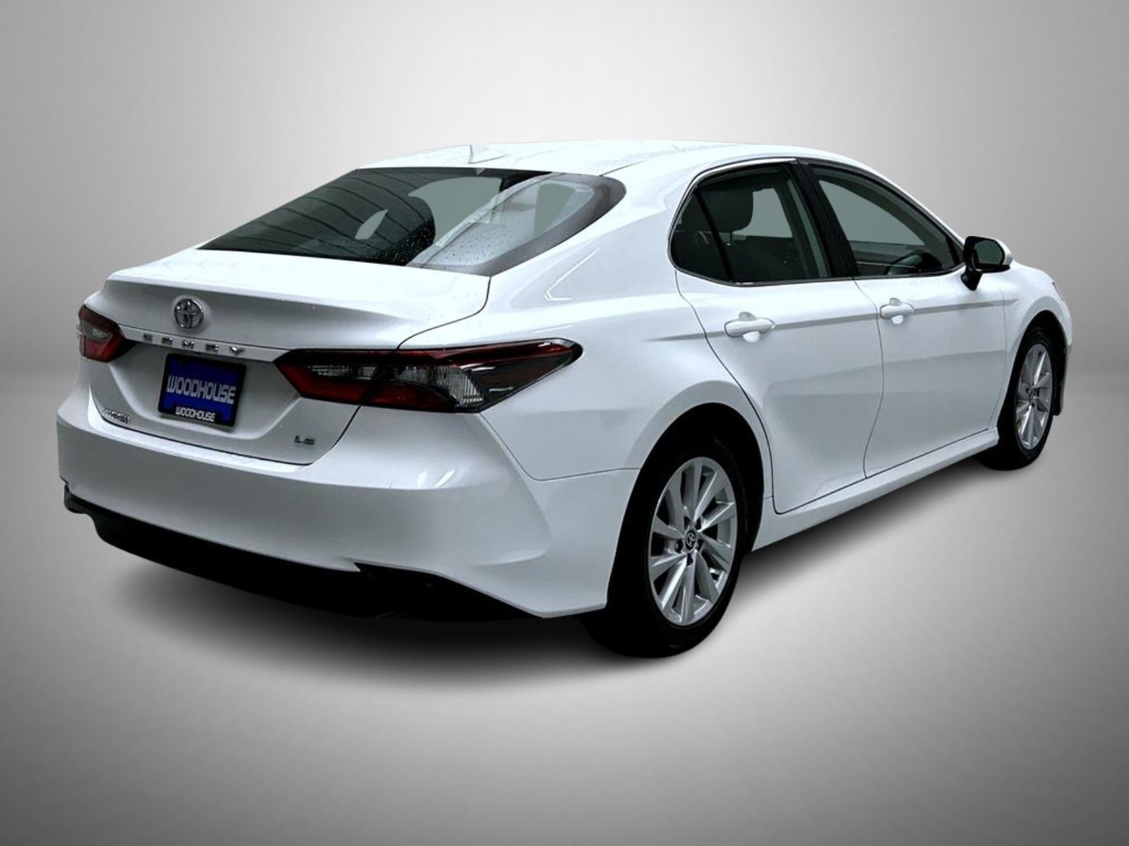 2024 Toyota Camry LE photo 5
