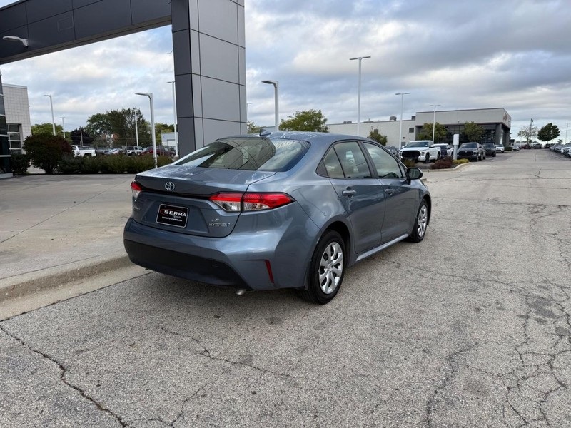 2024 Toyota Corolla Hybrid LE photo 3
