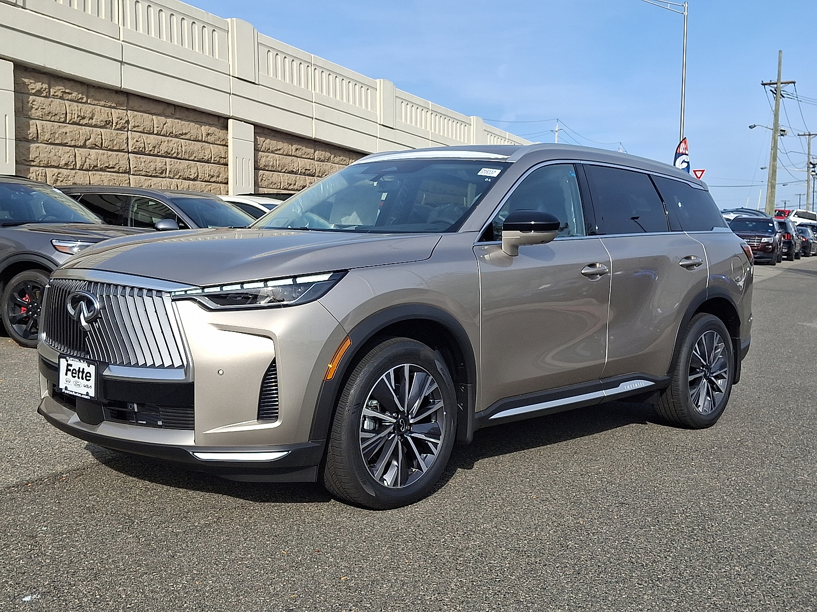 2026 INFINITI QX60 LUXE's photo