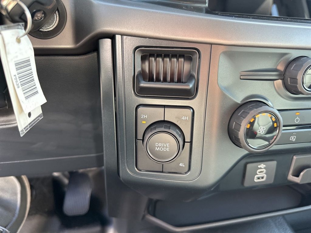 2025 Ford F-150 XL photo 24