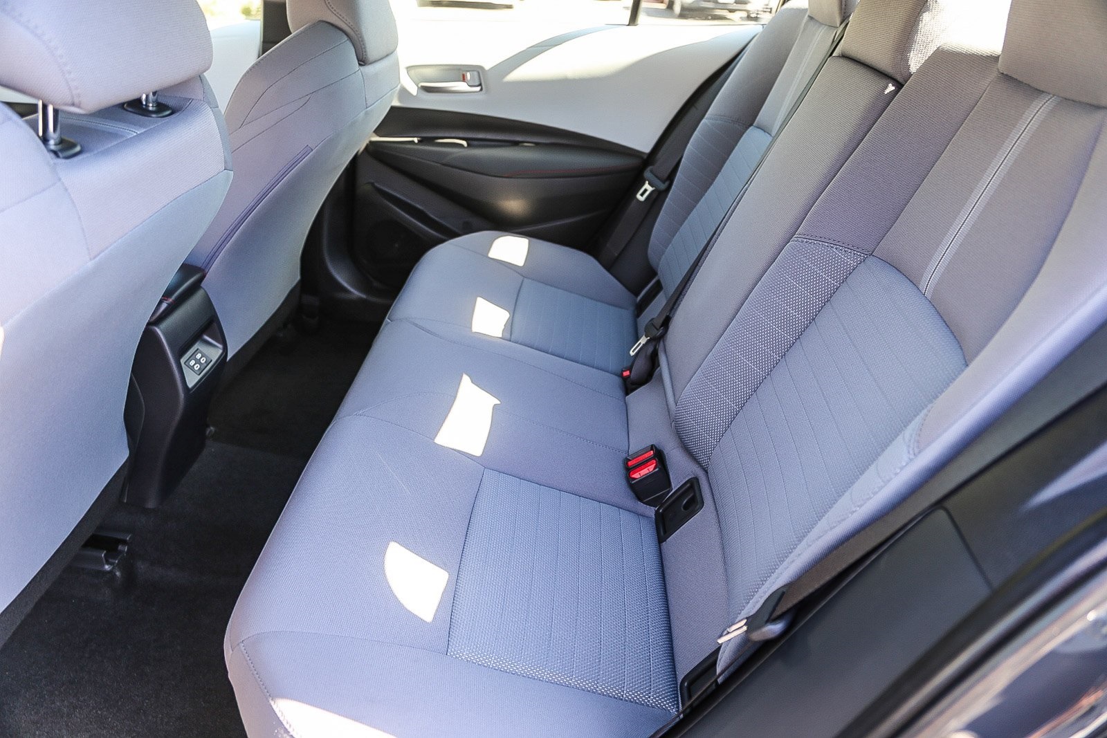 2024 Toyota Corolla Hybrid SE photo 18