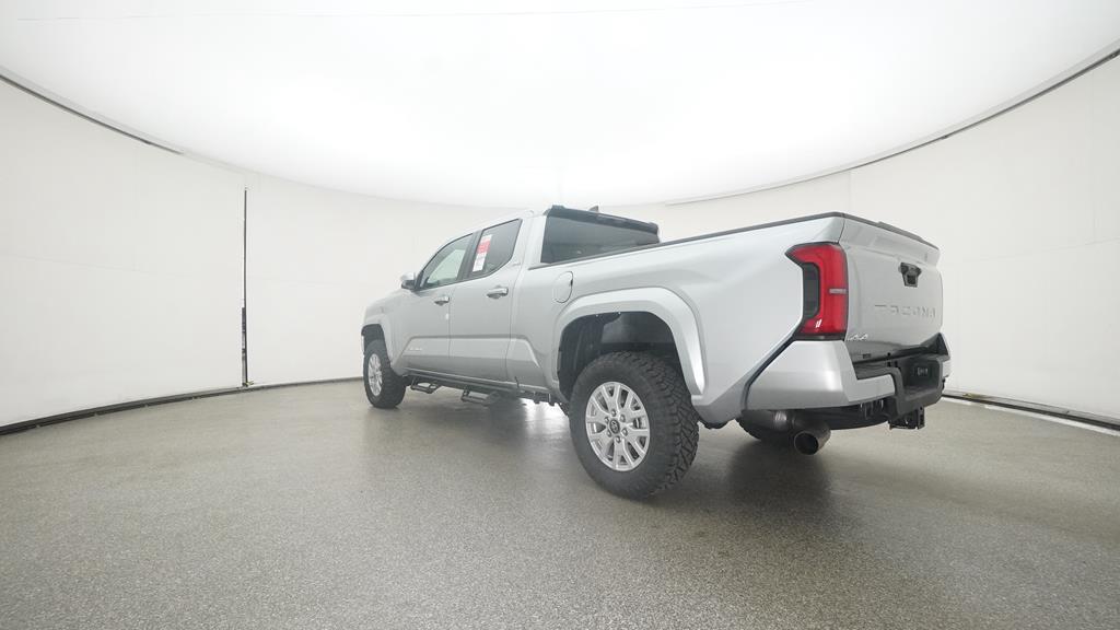 2025 Toyota Tacoma SR5 photo 14
