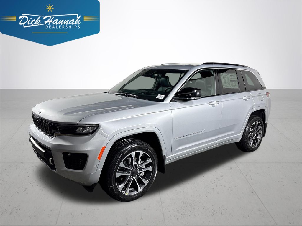 2025 Jeep Grand Cherokee Overland's photo