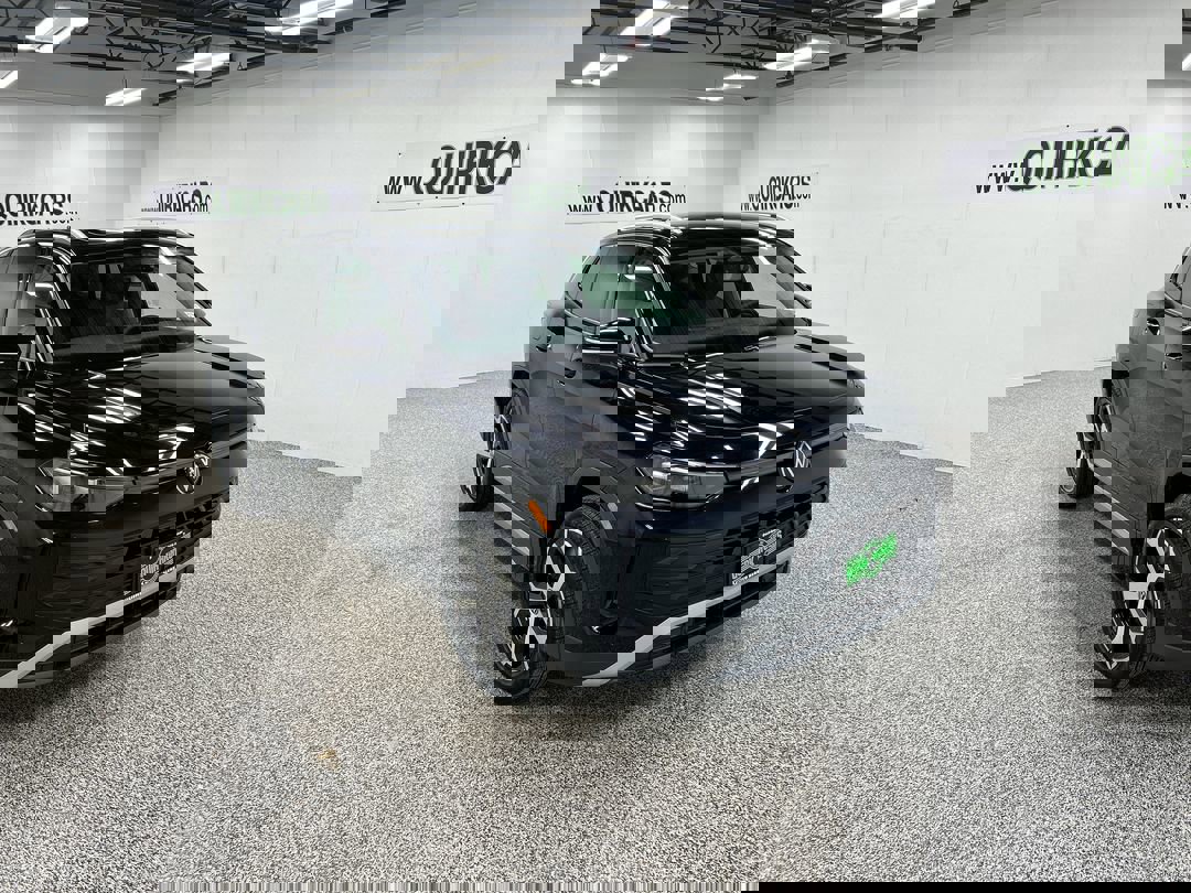 2026 Volkswagen Tiguan SE's photo