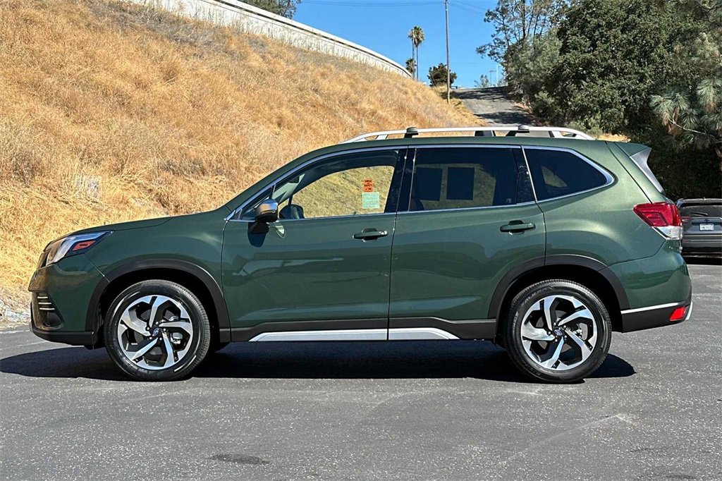 2023 Subaru Forester Touring photo 7