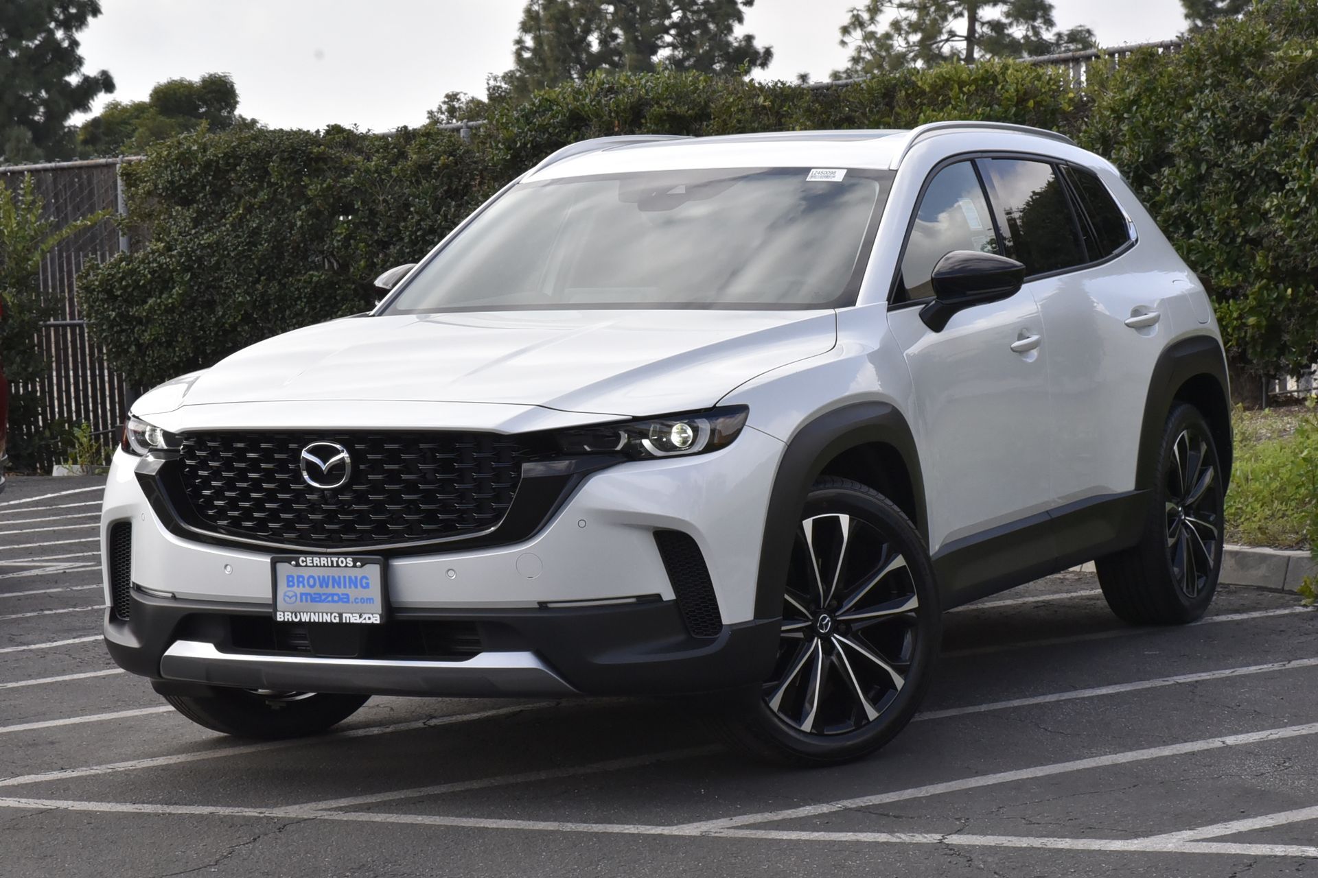 2025 Mazda CX-50 Premium Plus's photo