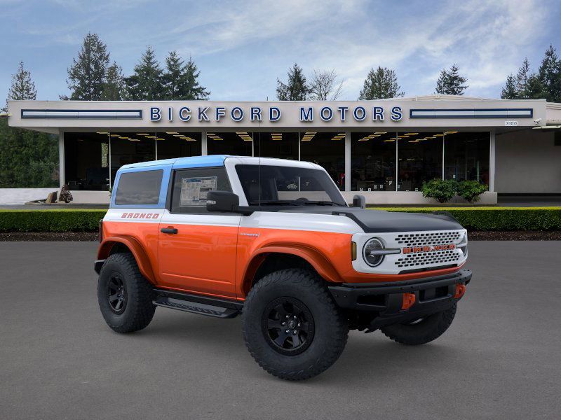 2025 Ford Bronco First Edition photo 7