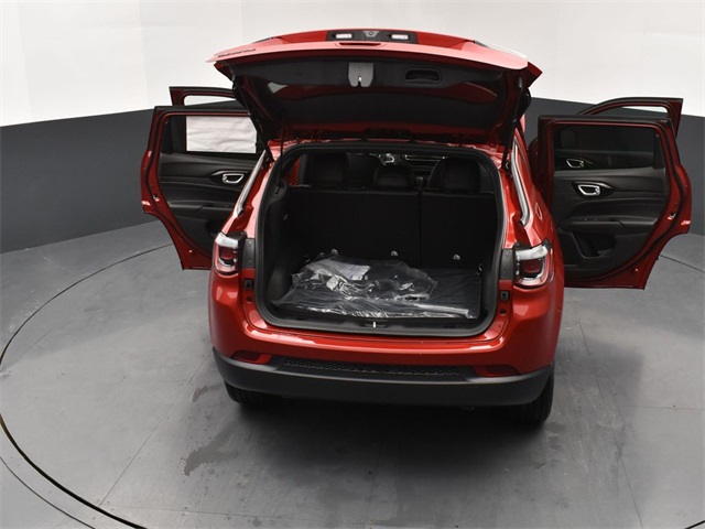 2025 Jeep Compass North Edition Latitude photo 25