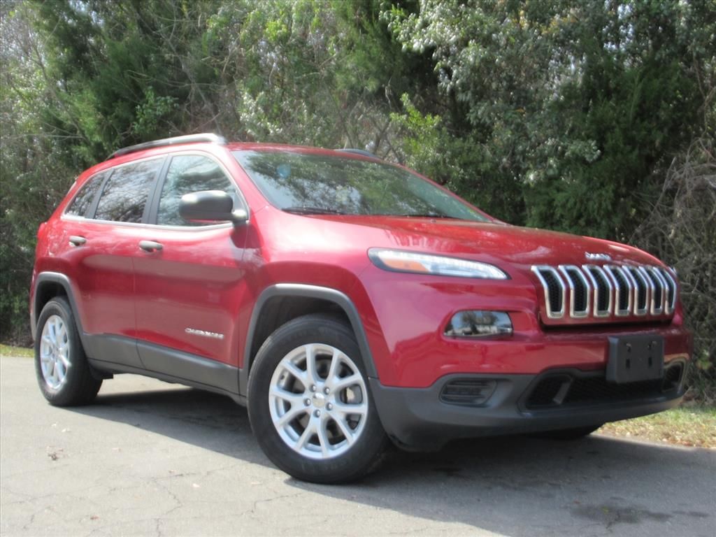 2017 Jeep Cherokee Sport's photo