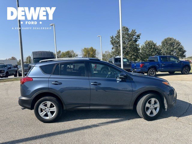 2014 Toyota RAV4 XLE photo 8