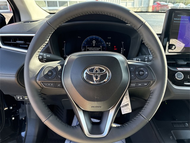 2026 Toyota Corolla Cross LE photo 16