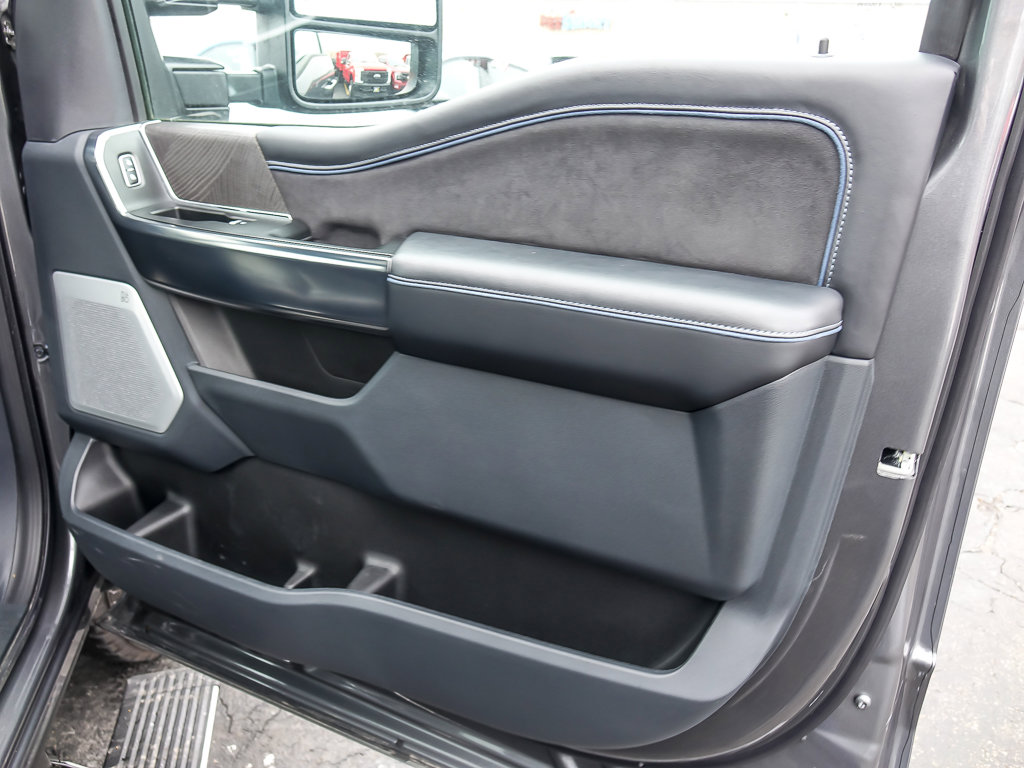 2025 FORD F-250 - Image 26