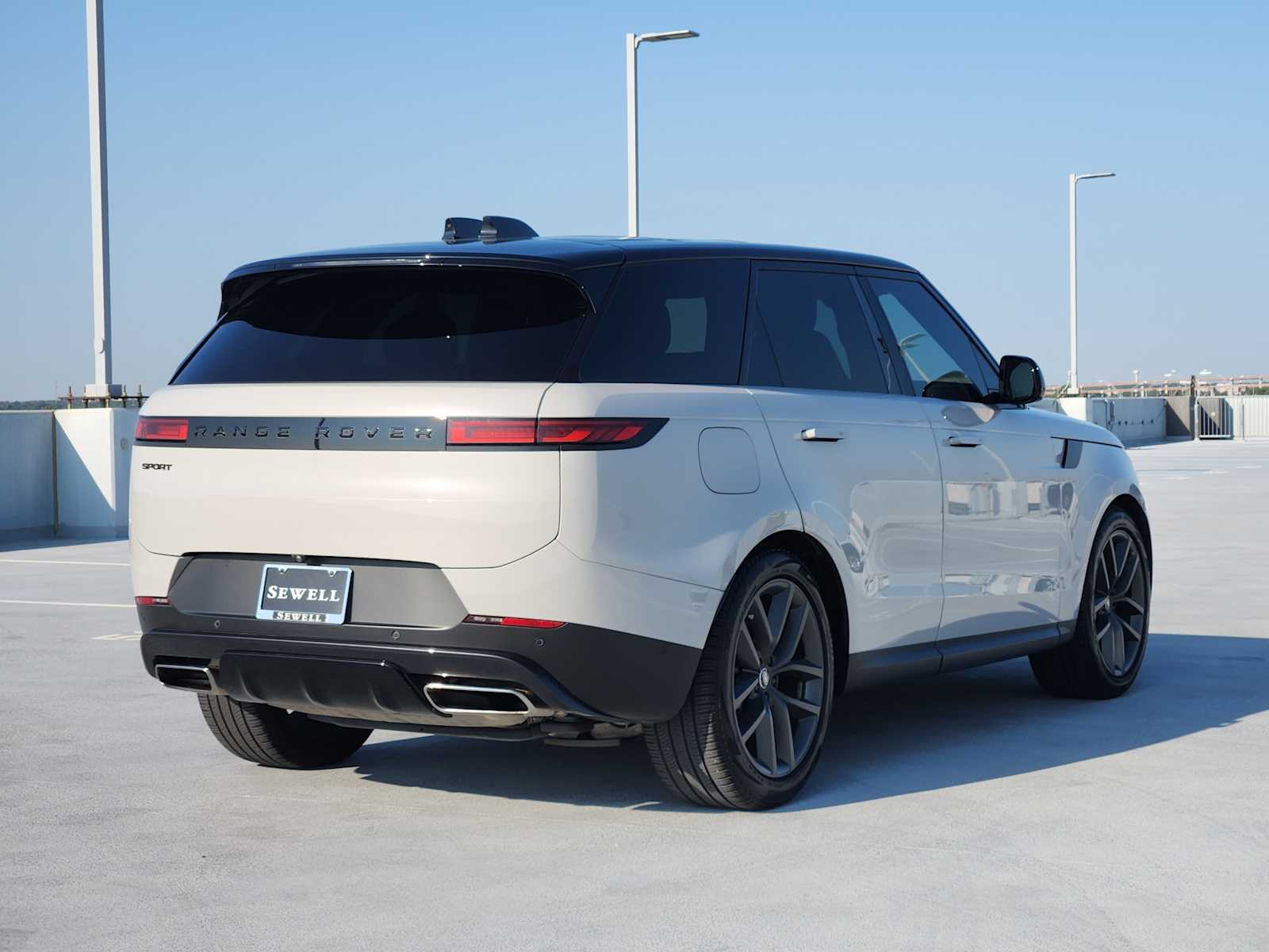 2024 Land Rover Range Rover Sport SE photo 5