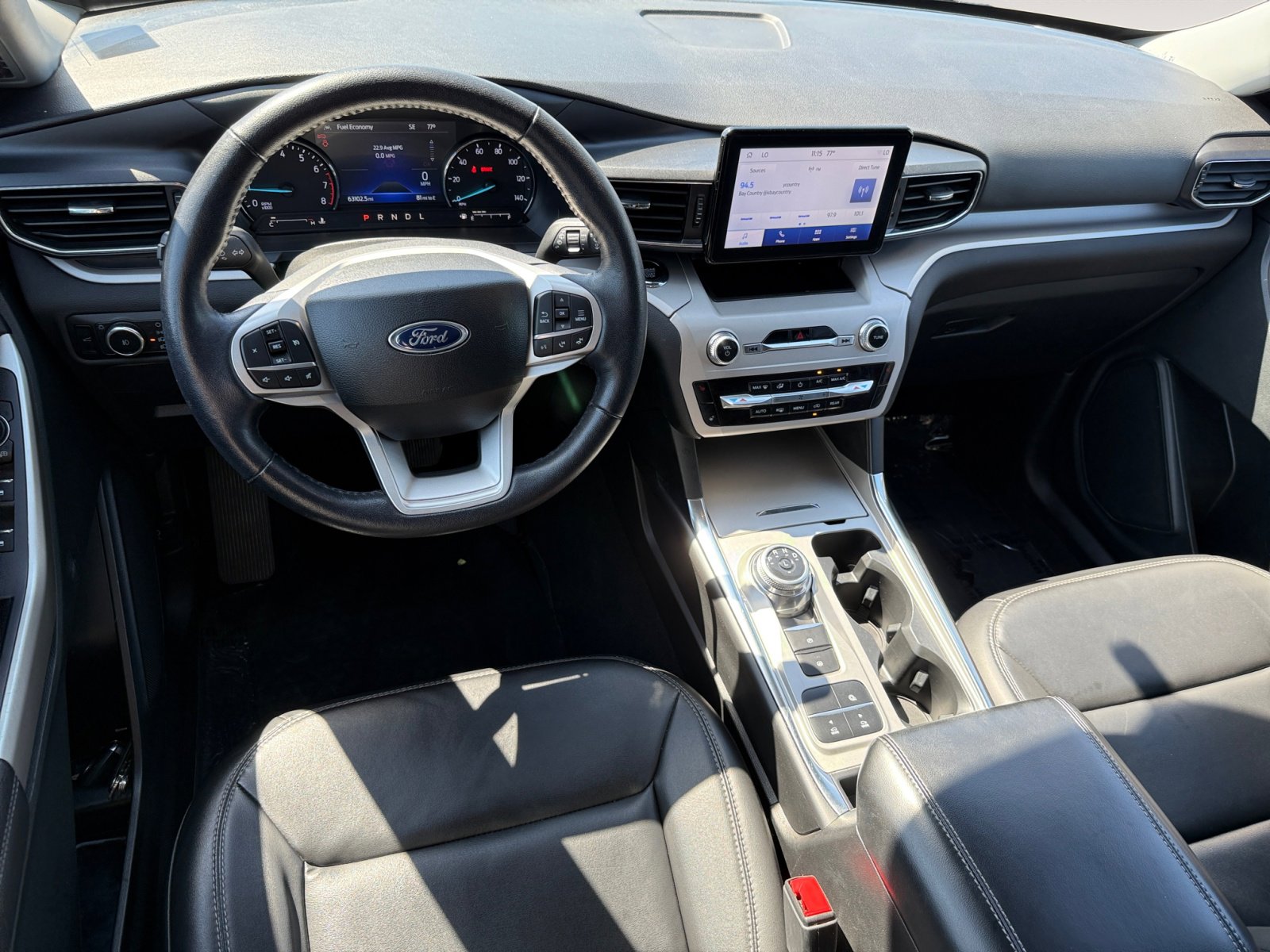 2023 Ford Explorer XLT photo 14