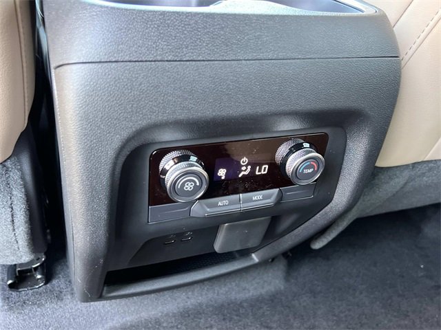 2026 Buick Enclave Preferred photo 12