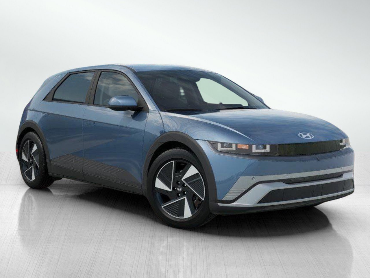 2026 Hyundai Ioniq 5 SEL photo 2