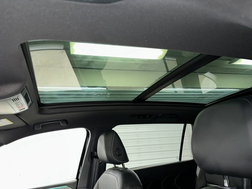 2024 Volkswagen Tiguan SE R-Line Black photo 4