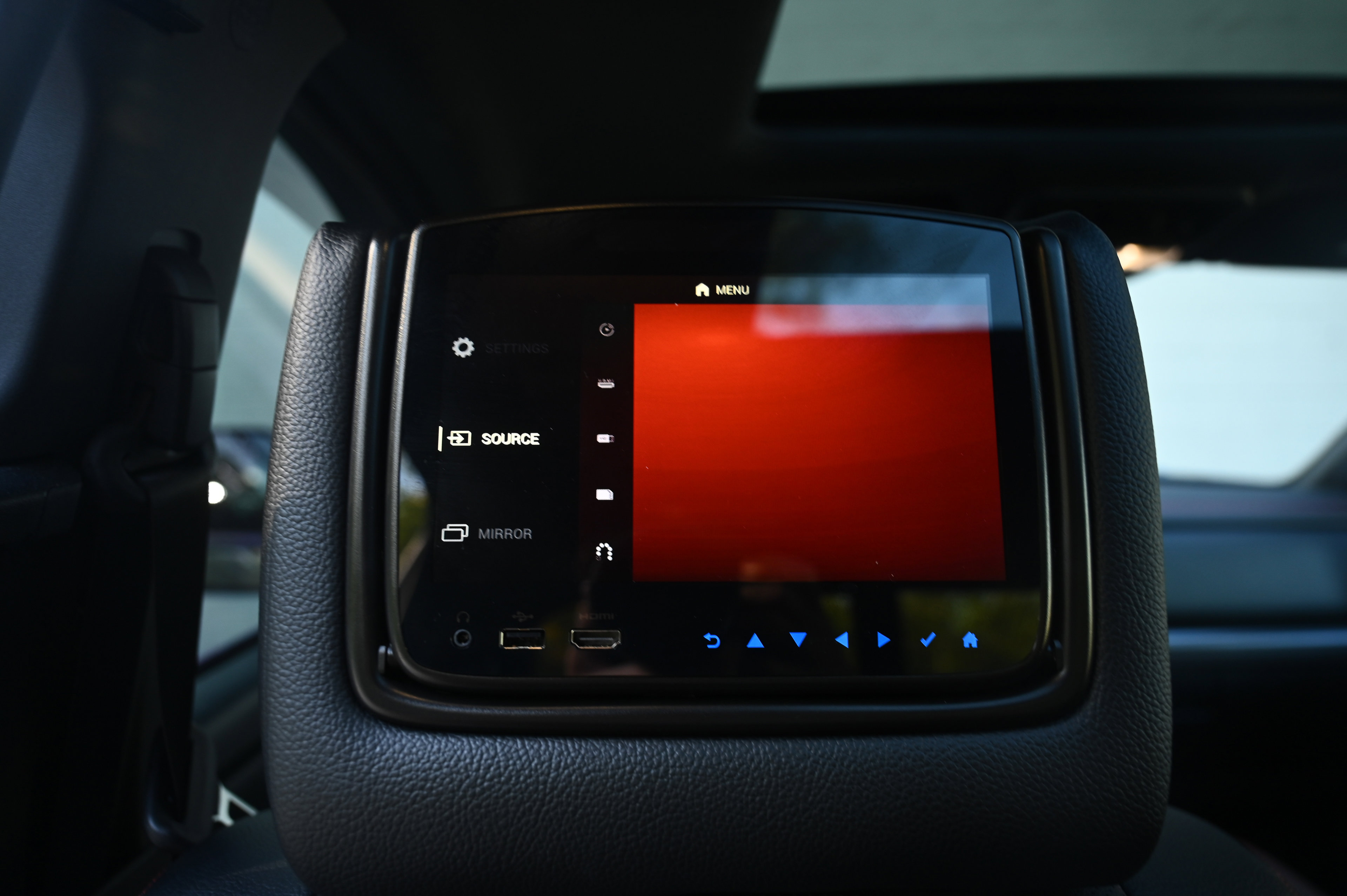 2024 Nissan Titan PRO-4X photo 36