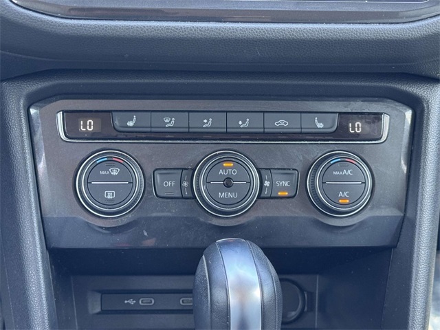 2021 Volkswagen Tiguan SE photo 19