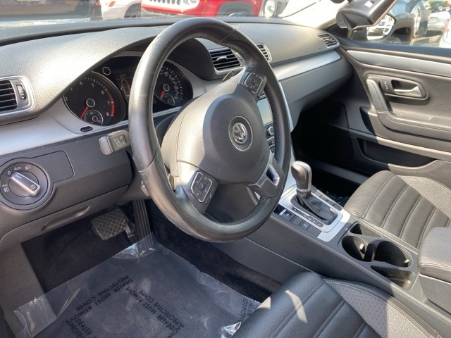 2015 Volkswagen CC 2.0T R-Line photo 7
