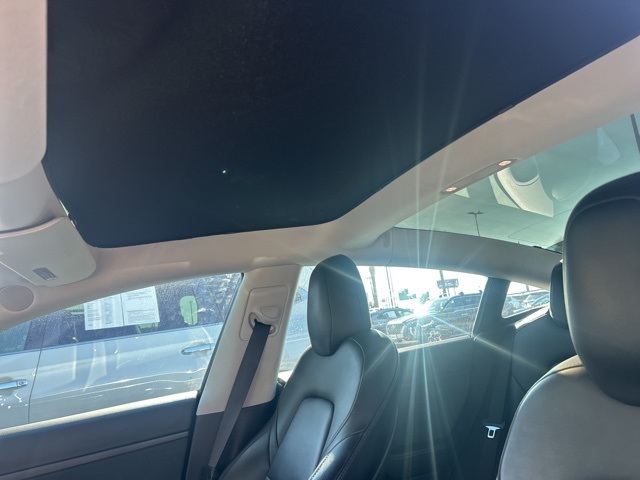 2020 Tesla Model 3 Standard Range Plus photo 13