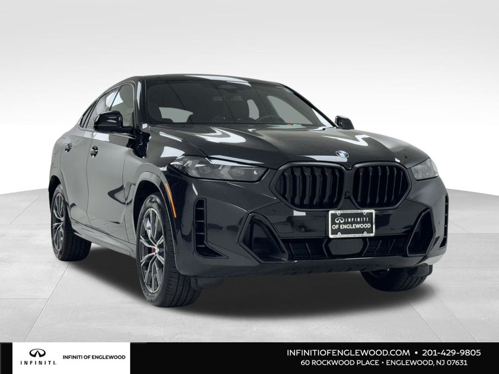 2024 BMW X6 40i's photo
