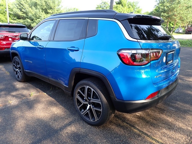 2025 Jeep Compass Limited photo 2