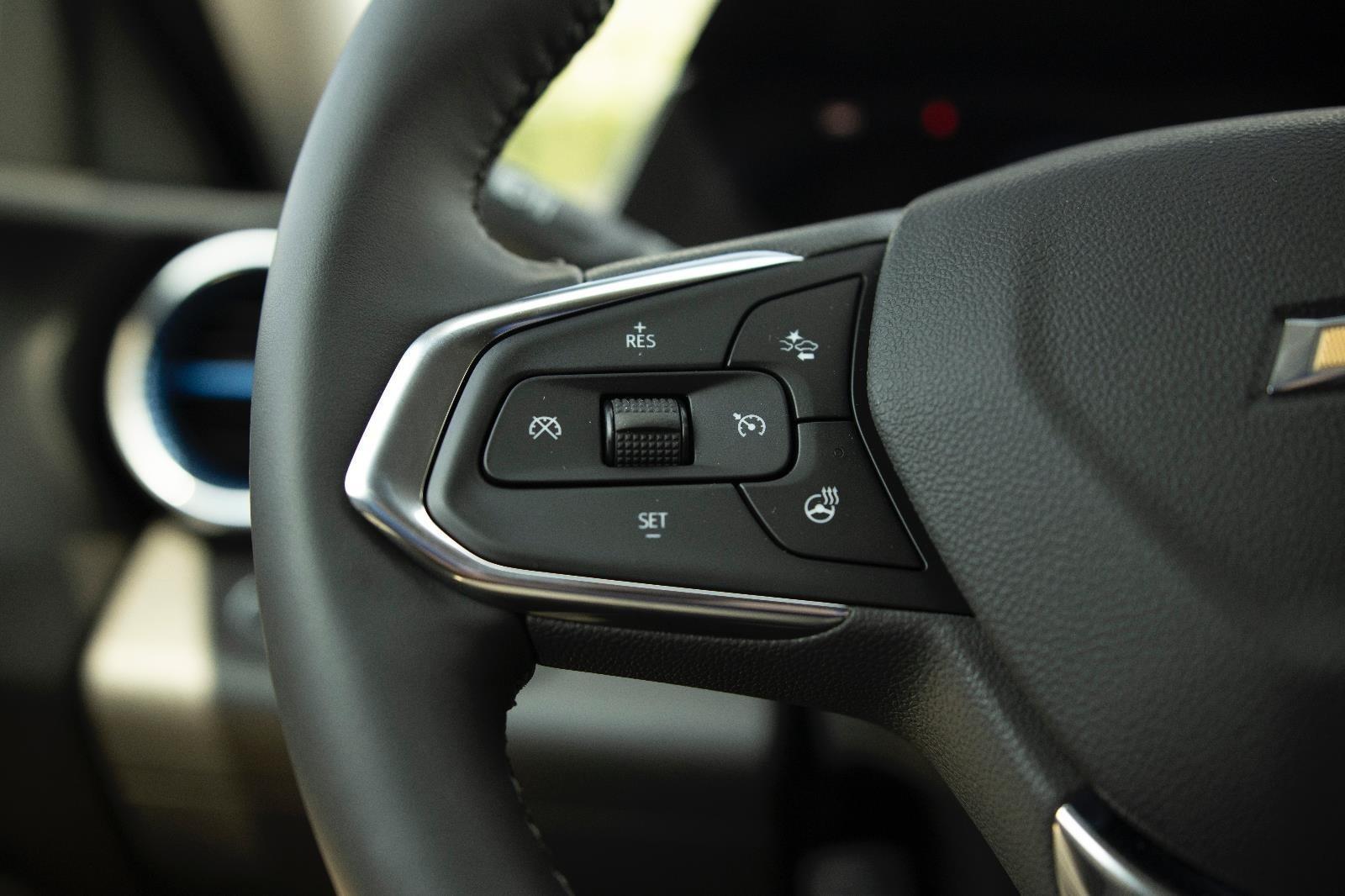 2025 Chevrolet Trax LT photo 11
