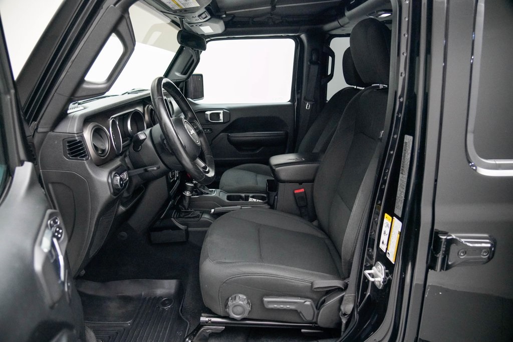 2018 Jeep Wrangler Unlimited Sport S photo 4