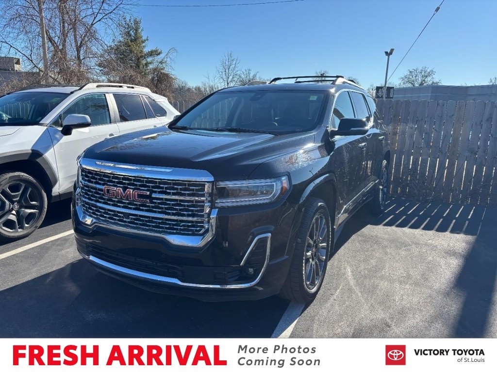2023 GMC Acadia Denali's photo