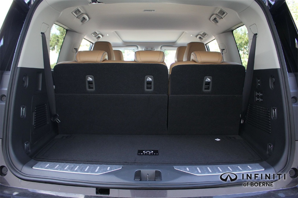2026 Infiniti QX80 Luxe photo 20
