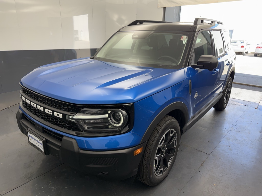 2025 Ford Bronco Sport Outer Banks photo 3