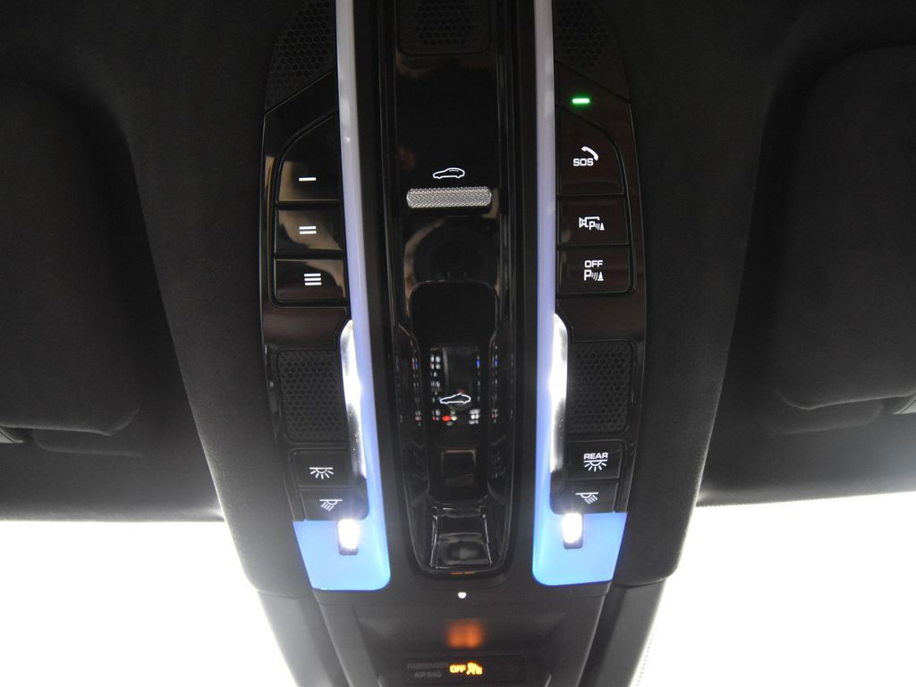 2022 Porsche Cayenne E-Hybrid Turbo S photo 27