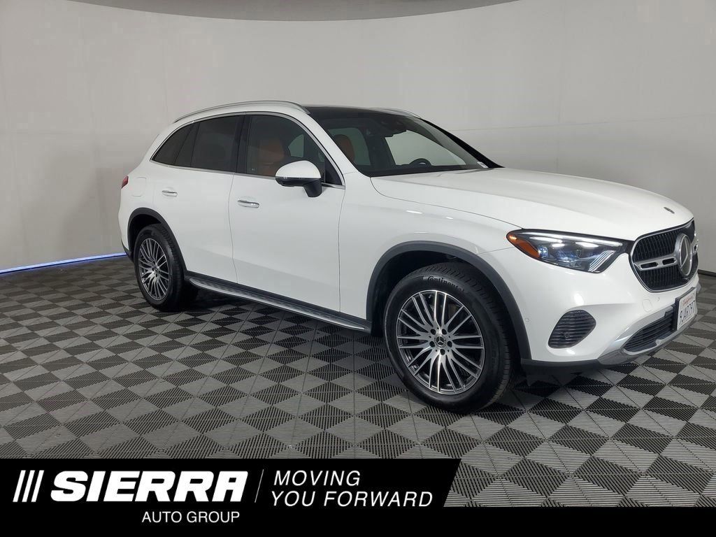 Used 2023 White Mercedes-Benz GLC 300 image 1