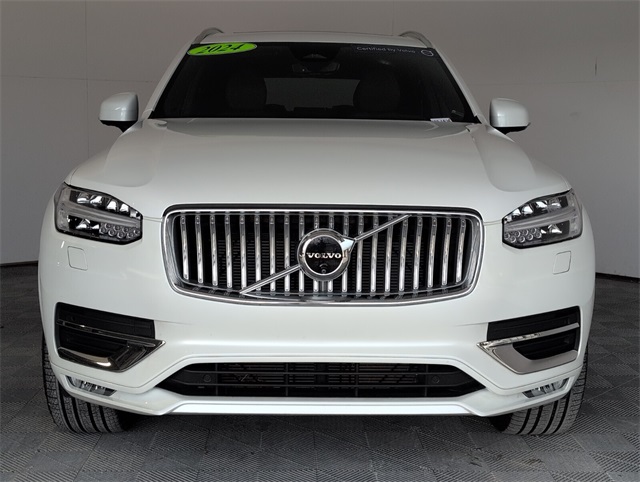 2024 Volvo XC90 Plus photo 3