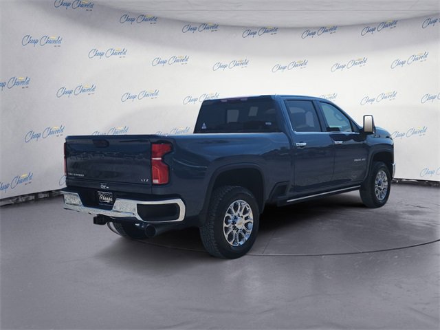 2025 Chevrolet Silverado 3500HD LTZ photo 5