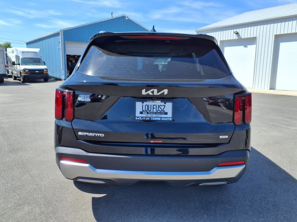 2026 Kia Sorento S photo 6