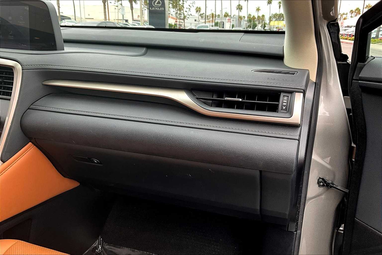 2022 Lexus RX Premium photo 18